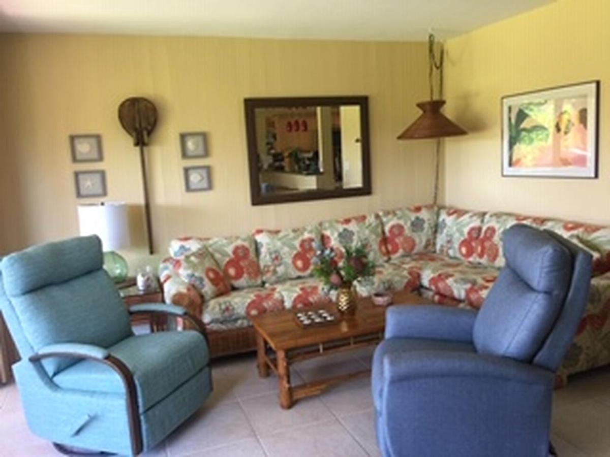 9B Ekahi Village-Studio Bath, Garden View - 1 Minute Stroll To Beach! Уайлеа Екстериор снимка