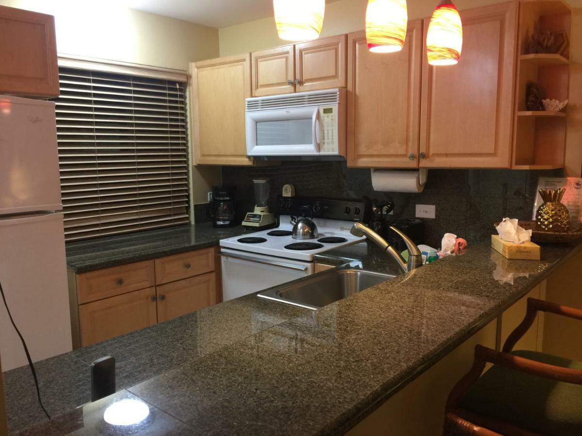 9B Ekahi Village-Studio Bath, Garden View - 1 Minute Stroll To Beach! Уайлеа Екстериор снимка