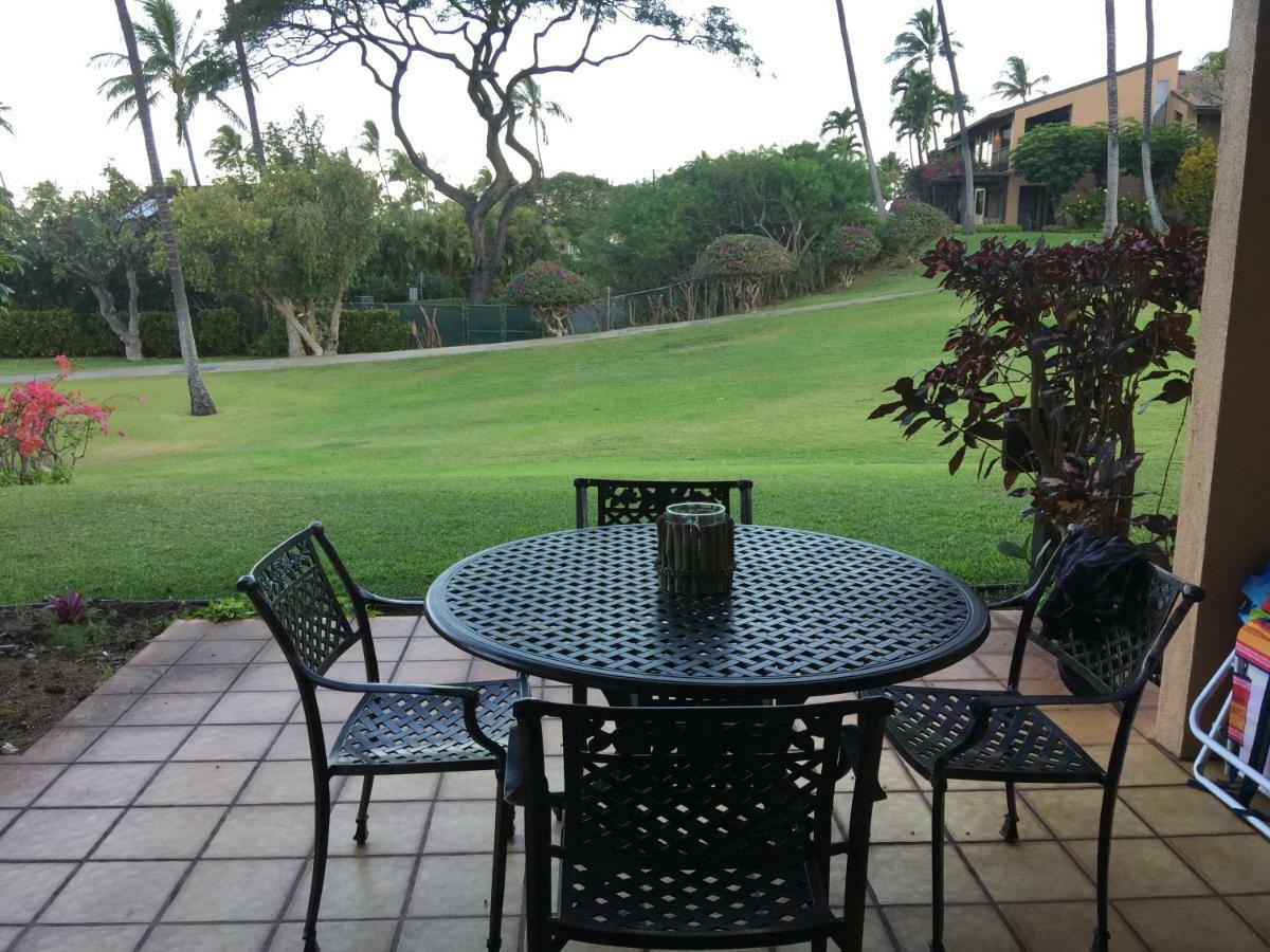 9B Ekahi Village-Studio Bath, Garden View - 1 Minute Stroll To Beach! Уайлеа Екстериор снимка